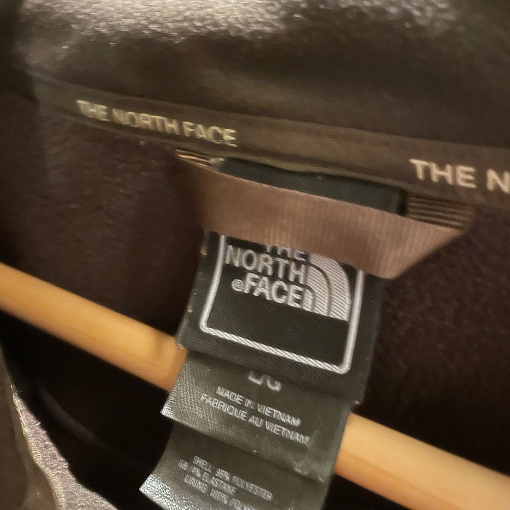 North face jacket - Picture 2 of 4